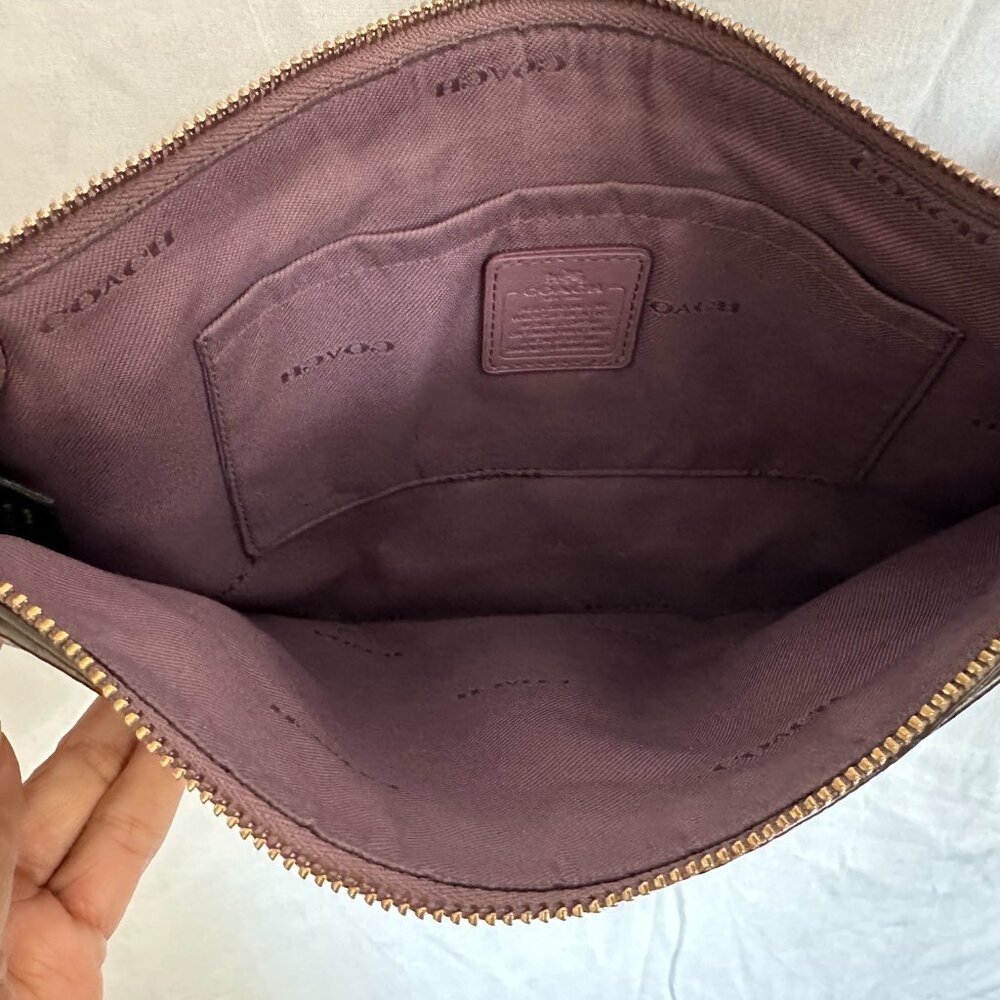 Coach Signature Crossbody - Lavender - Picture 7 of 7